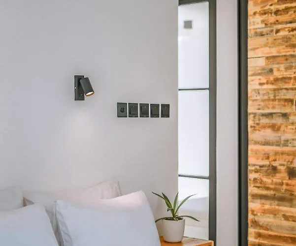 Cha Cha: Stylish 1 Bedroom In Pererenan Villa